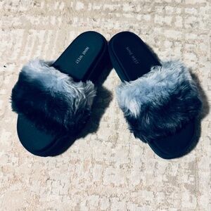 NWOT Nine West Wedge Slippers